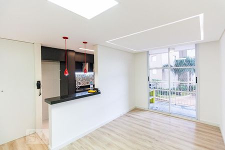 Sala/Cozinha de apartamento para alugar com 2 quartos, 65m² em Vila Cunha Bueno, São Paulo
