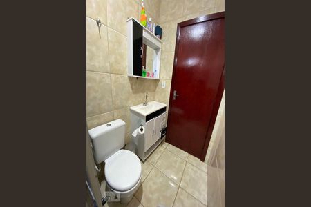 Casa à venda com 200m², 3 quartos e 1 vagaBanheiro