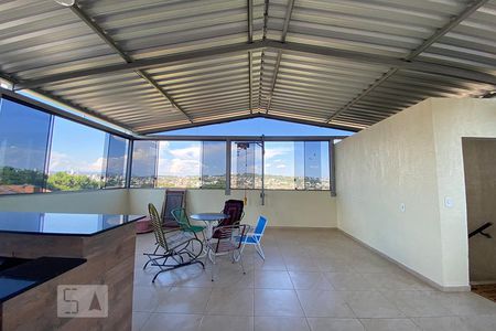 Casa à venda com 200m², 3 quartos e 1 vagaChurrasqueira