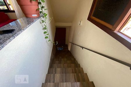 Casa à venda com 200m², 3 quartos e 1 vagaEscada