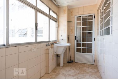 Apartamento à venda com 112m², 2 quartos e 1 vagaÁrea de Serviço