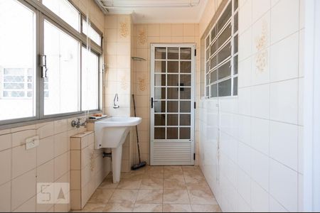 Apartamento à venda com 112m², 2 quartos e 1 vagaÁrea de Serviço