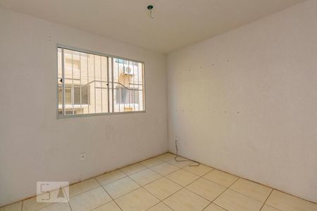 Sala  de apartamento à venda com 2 quartos, 40m² em Rubem Berta, Porto Alegre