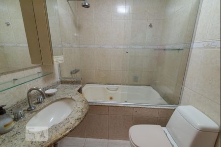 Apartamento à venda com 90m², 2 quartos e 1 vagaBanheiro da Suíte