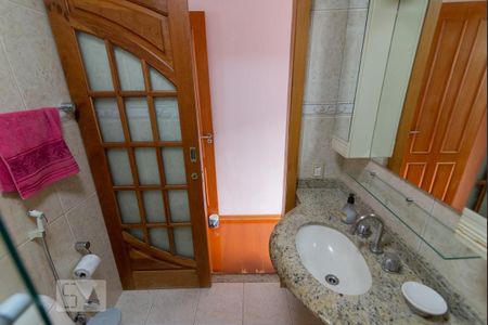 Apartamento à venda com 90m², 2 quartos e 1 vagaBanheiro da Suíte