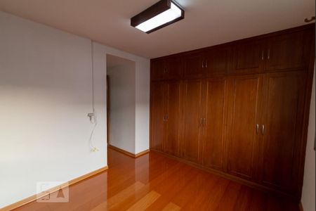 Apartamento à venda com 90m², 2 quartos e 1 vagaSuíte