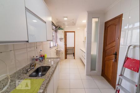 Apartamento à venda com 90m², 2 quartos e 1 vagaCozinha