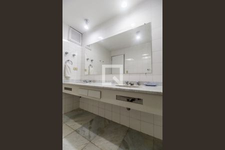 Apartamento para alugar com 65m², 1 quarto e 1 vagaBanheiro da Suíte