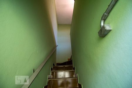 Casa para alugar com 360m², 3 quartos e sem vagaEscada