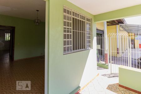 Varanda da Sala de casa para alugar com 3 quartos, 272m² em Botujuru, Mogi das Cruzes
