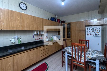 Casa para alugar com 195m², 4 quartos e 4 vagasCozinha