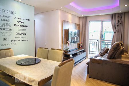 Sala de apartamento para alugar com 3 quartos, 62m² em Campestre, Santo André