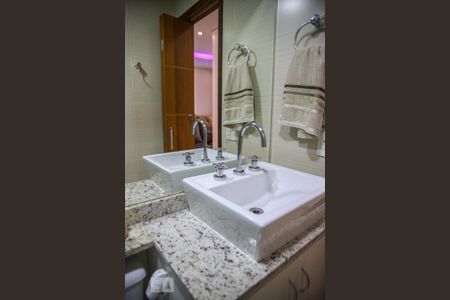 Apartamento para alugar com 62m², 3 quartos e 1 vagaBanheiro Corredor