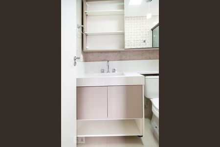 Apartamento à venda com 65m², 2 quartos e 1 vagaBanheiro Quarto 2 - Suíte