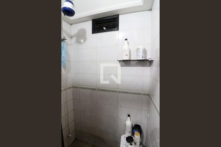 Apartamento à venda com 70m², 3 quartos e 2 vagas Apartamento à venda com 70m², 3 quartos e 2 vagasBanheiro social