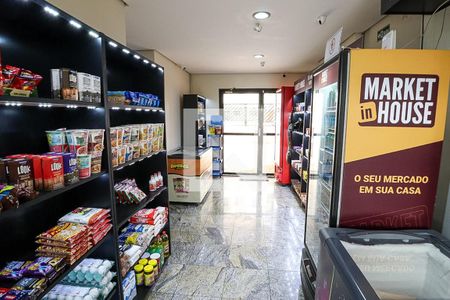 Apartamento à venda com 70m², 3 quartos e 2 vagas Apartamento à venda com 70m², 3 quartos e 2 vagasÁrea comum - Mercado