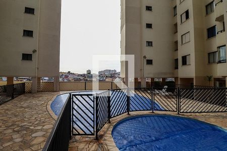 Apartamento à venda com 70m², 3 quartos e 2 vagas Apartamento à venda com 70m², 3 quartos e 2 vagasÁrea comum - Piscina