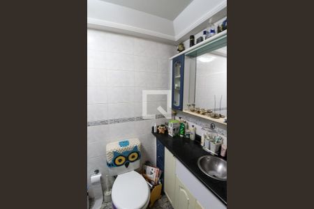 Apartamento à venda com 70m², 3 quartos e 2 vagas Apartamento à venda com 70m², 3 quartos e 2 vagasBanheiro da Suíte