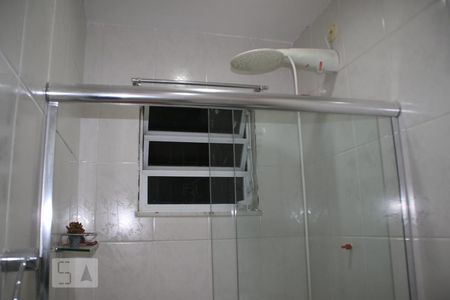 Casa à venda com 110m², 3 quartos e 1 vagaBanheiro