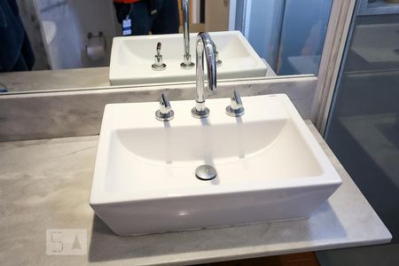 Apartamento à venda com 87m², 2 quartos e 2 vagasBanheiro da Suíte 2