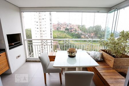 Sacada com área gourmet de apartamento à venda com 2 quartos, 87m² em Vila Andrade, São Paulo