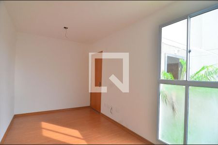 Sala de apartamento para alugar com 2 quartos, 42m² em Igara, Canoas