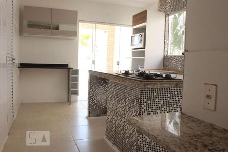 Casa de condomínio para alugar com 350m², 4 quartos e 2 vagasCozinha