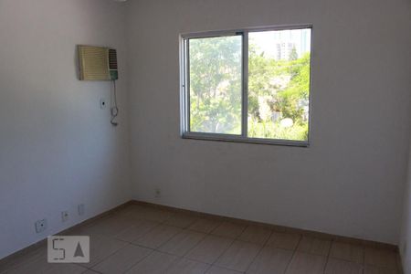 Casa de condomínio para alugar com 350m², 4 quartos e 2 vagasQuarto 4 - Suíte