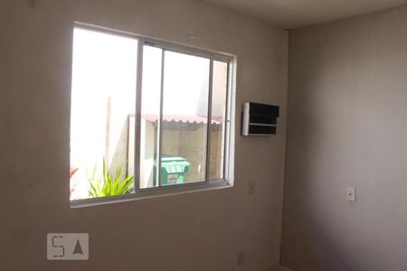 Casa de condomínio para alugar com 350m², 4 quartos e 2 vagasQuarto / Escritório
