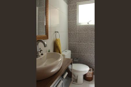 Casa de condomínio para alugar com 350m², 4 quartos e 2 vagasLavabo