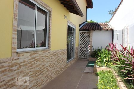 Casa de condomínio para alugar com 350m², 4 quartos e 2 vagasJardim de Inverno