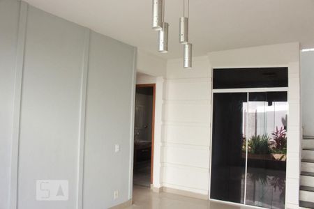 Casa de condomínio para alugar com 350m², 4 quartos e 2 vagasSala de Jantar