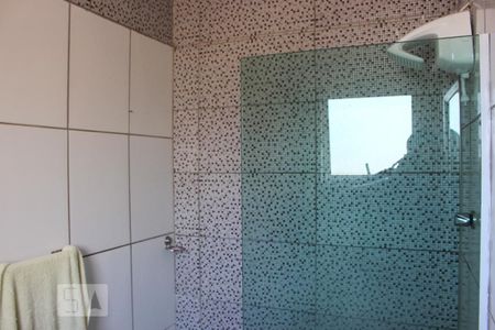 Casa de condomínio para alugar com 350m², 4 quartos e 2 vagasBanheiro da Suíte