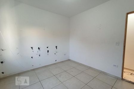 Quarto de casa para alugar com 1 quarto, 70m² em Jardim Iva, São Paulo