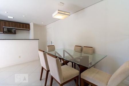 Sala de apartamento para alugar com 2 quartos, 75m² em Vila Nova Alba, São Paulo