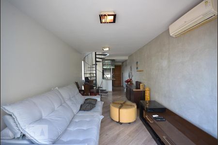 Apartamento para alugar com 80m², 1 quarto e 1 vaga Apartamento para alugar com 80m², 1 quarto e 1 vagaSala