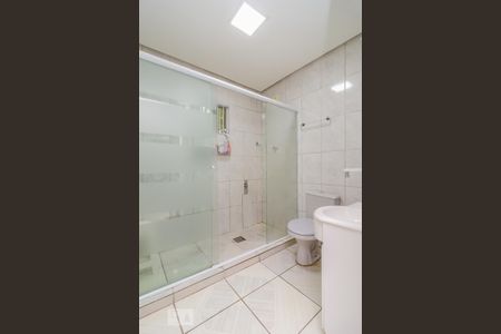 Casa à venda com 84m², 3 quartos e 1 vaga Casa à venda com 84m², 3 quartos e 1 vagaBanheiro