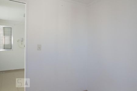 Quarto 1 de apartamento para alugar com 2 quartos, 48m² em Conjunto Residencial José Bonifácio, São Paulo