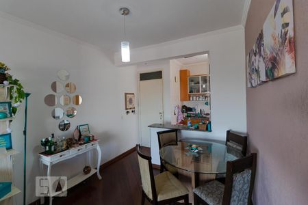 Apartamento à venda com 64m², 2 quartos e 1 vagaSalas