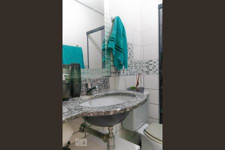 Apartamento à venda com 64m², 2 quartos e 1 vagaBanheiro 