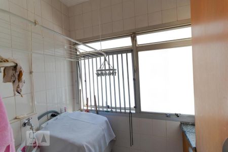 Apartamento à venda com 64m², 2 quartos e 1 vagaÁrea de Serviço