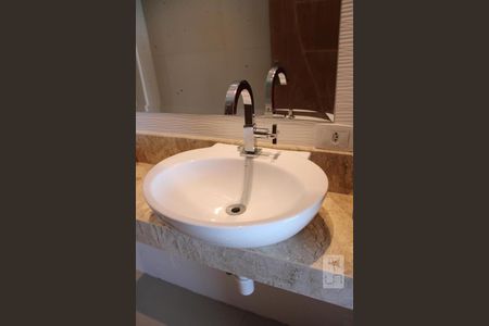 Apartamento para alugar com 135m², 4 quartos e 1 vagaLavabo