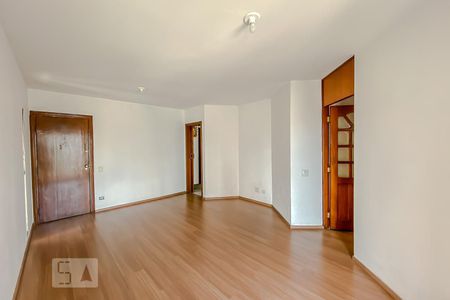 Sala de apartamento para alugar com 3 quartos, 90m² em Vila Azevedo, São Paulo