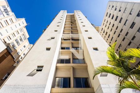 Apartamento à venda com 32m², 1 quarto e 1 vagaFachada