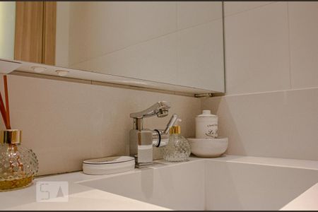 Apartamento para alugar com 60m², 2 quartos e 1 vagaBanheiro - Torneira
