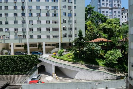 Vista de apartamento à venda com 2 quartos, 76m² em Copacabana, Rio de Janeiro