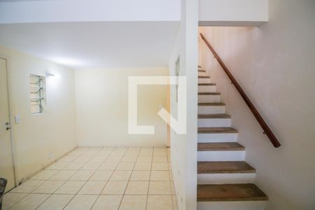 Sala de casa à venda com 3 quartos, 100m² em Vila Polopoli, São Paulo