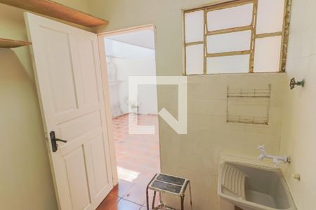 Casa à venda com 100m², 3 quartos e 2 vagasLavanderia