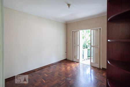 Casa para alugar com 395m², 4 quartos e 2 vagas Casa para alugar com 395m², 4 quartos e 2 vagasQuarto 1