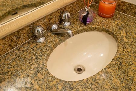 Apartamento à venda com 163m², 4 quartos e 3 vagasBanheiro Social